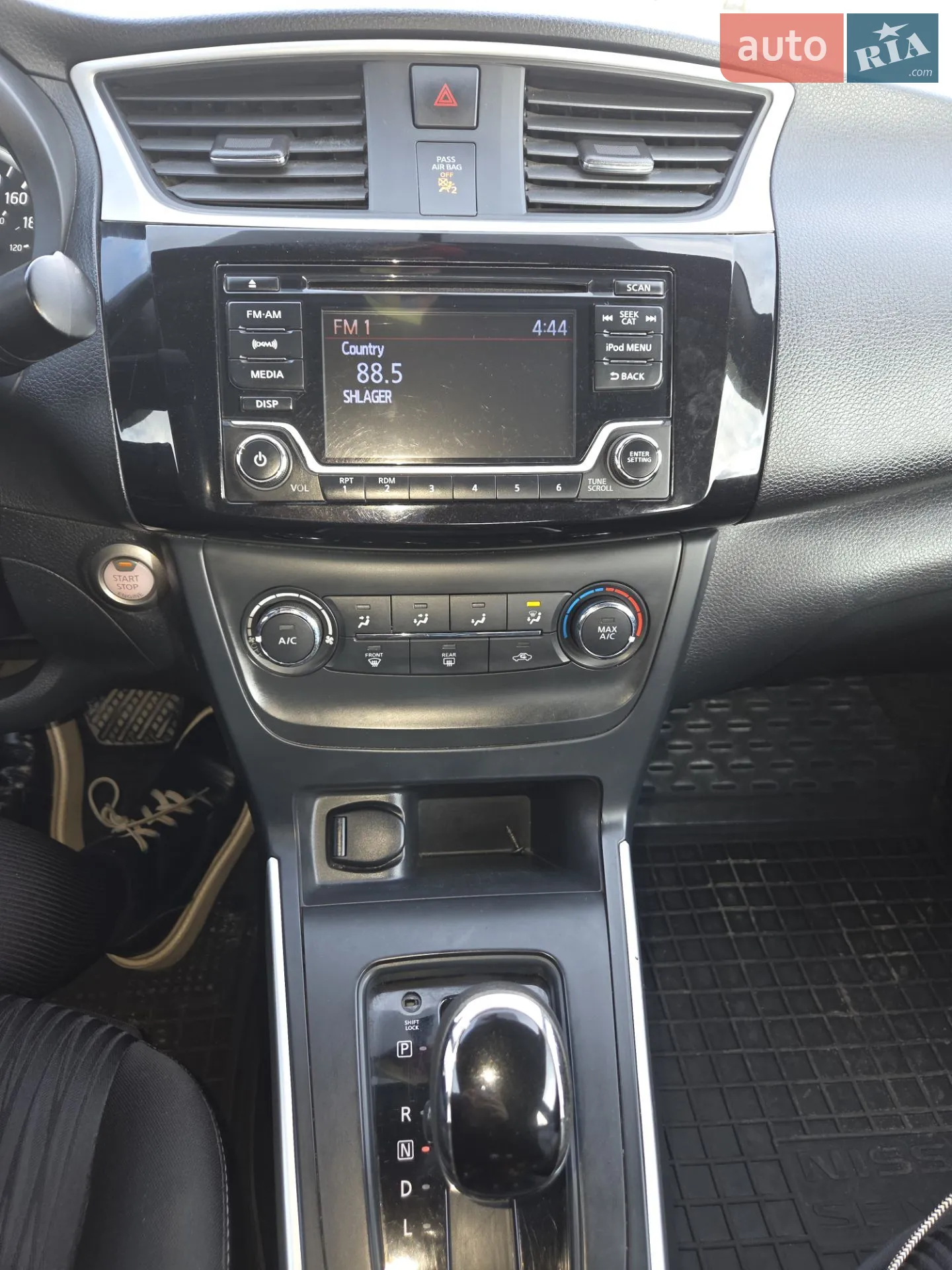 2016 Nissan Sentra - мініатюра 10