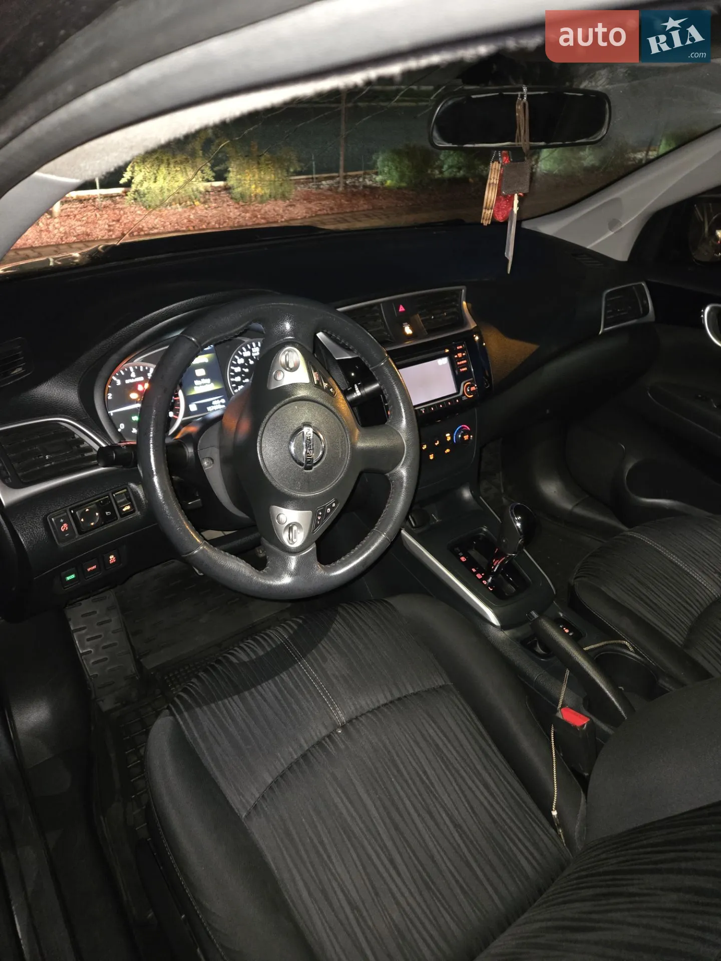 2016 Nissan Sentra - мініатюра 16