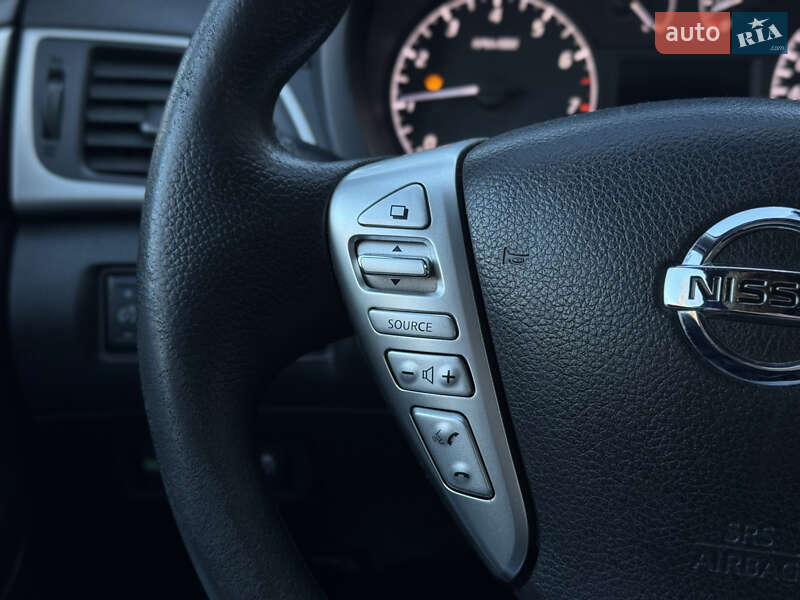 Седан Nissan Sentra 2013 в Києві