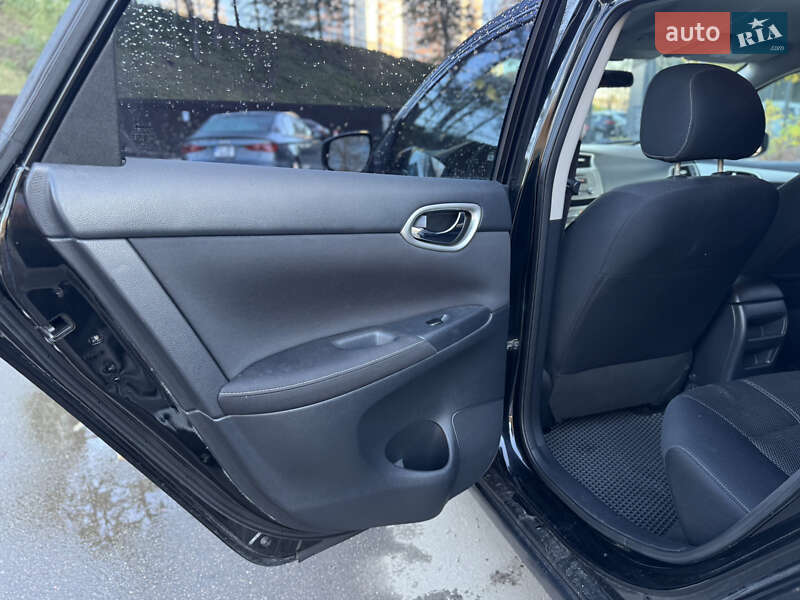 Седан Nissan Sentra 2013 в Києві