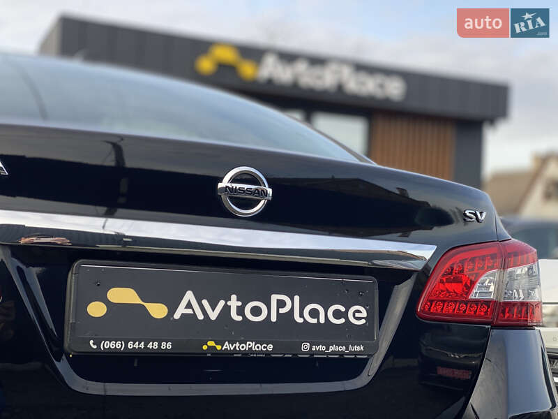 Седан Nissan Sentra 2019 в Луцке