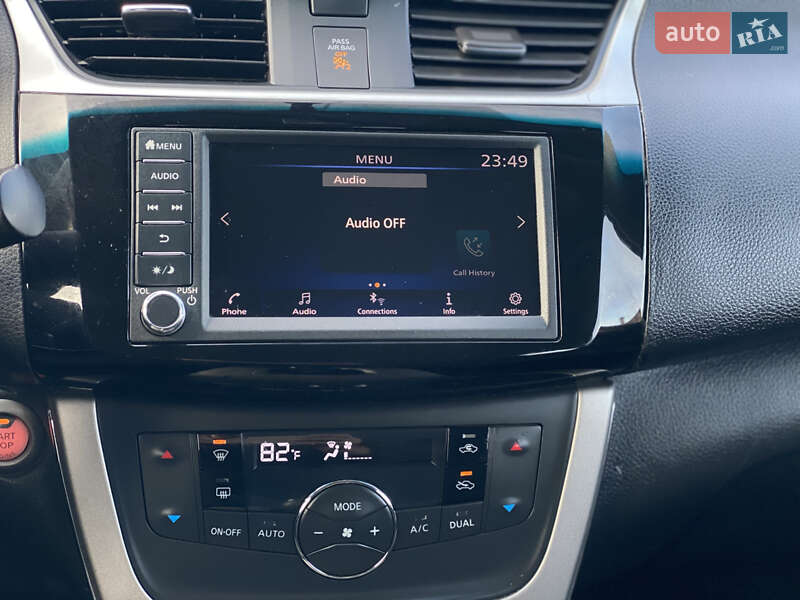 Седан Nissan Sentra 2019 в Луцке