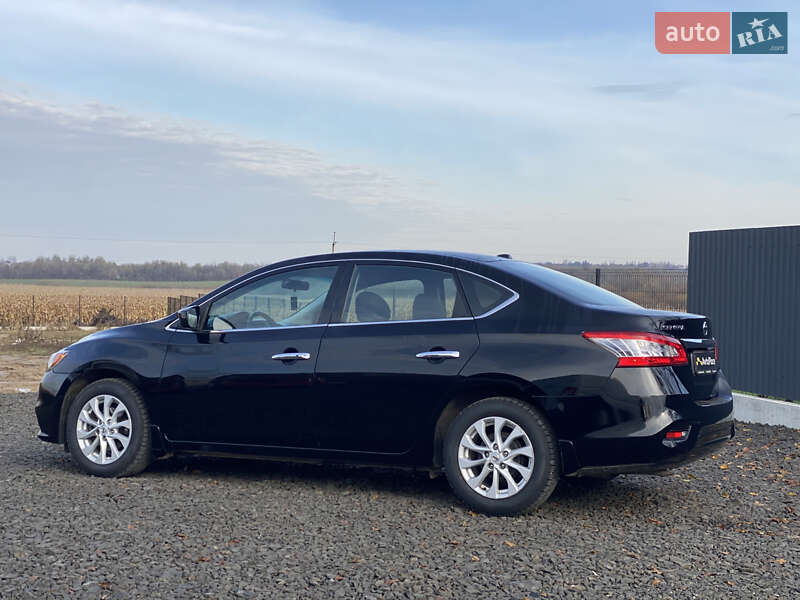 Седан Nissan Sentra 2019 в Луцке