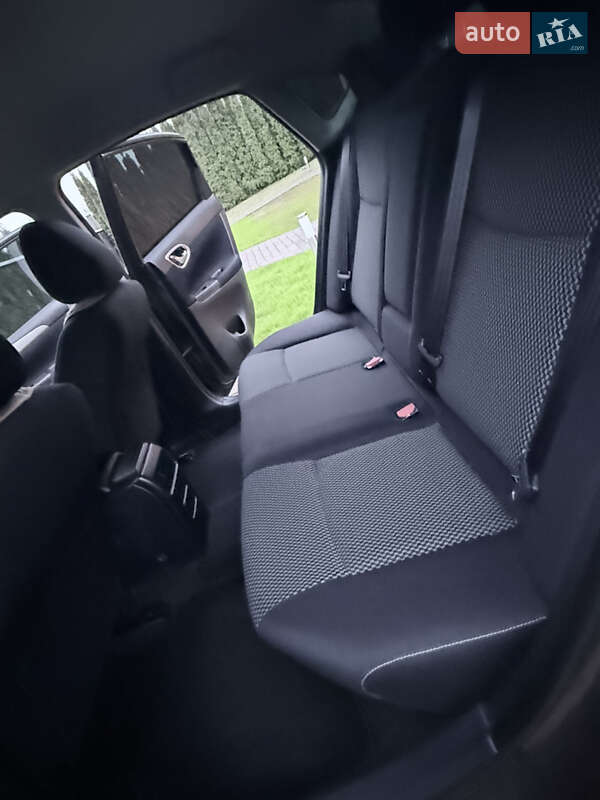 Седан Nissan Sentra 2015 в Луцке