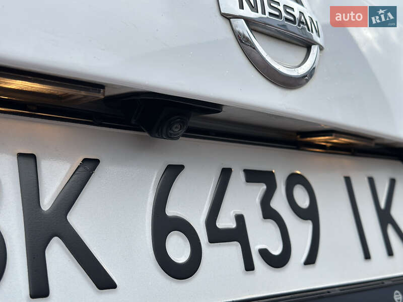 Седан Nissan Sentra 2020 в Ровно