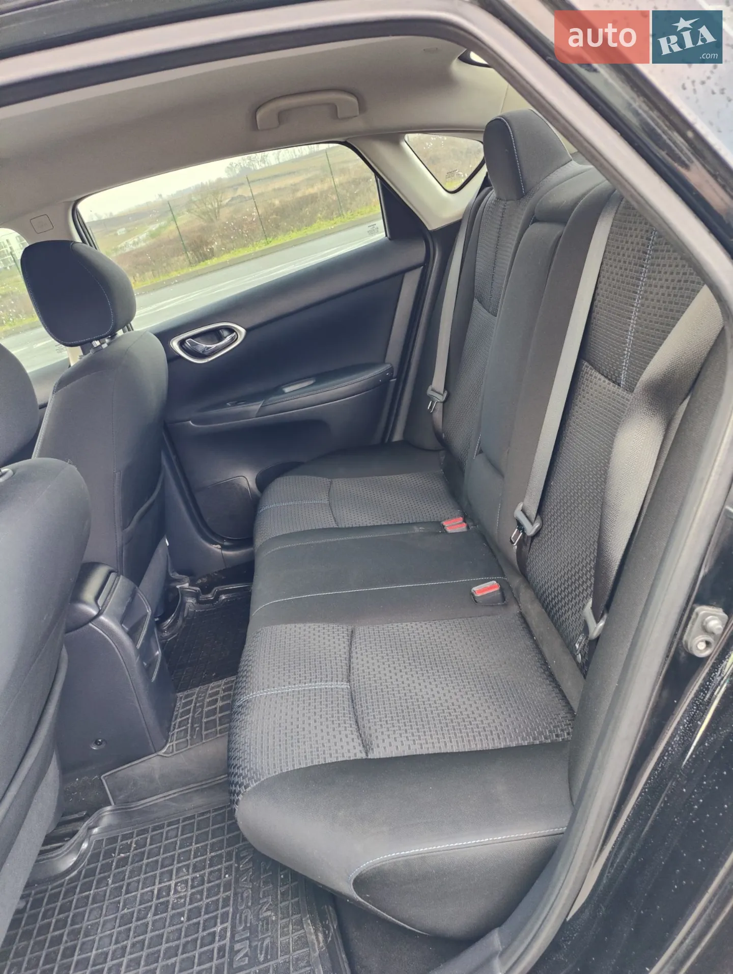 2016 Nissan Sentra - мініатюра 19