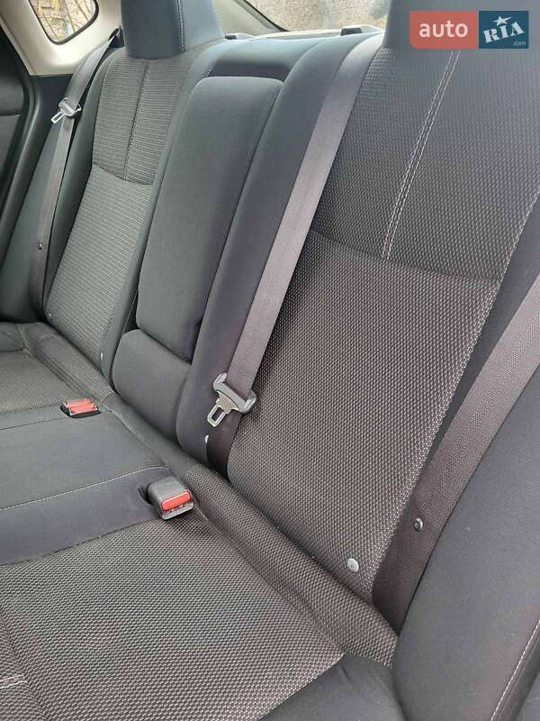 Седан Nissan Sentra 2014 в Дніпрі