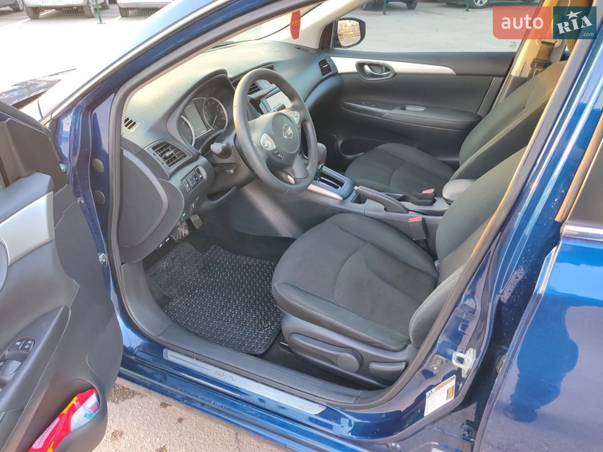 2019 Nissan Sentra - мініатюра 9