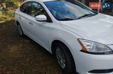 Седан Nissan Sentra 2013 в Львові