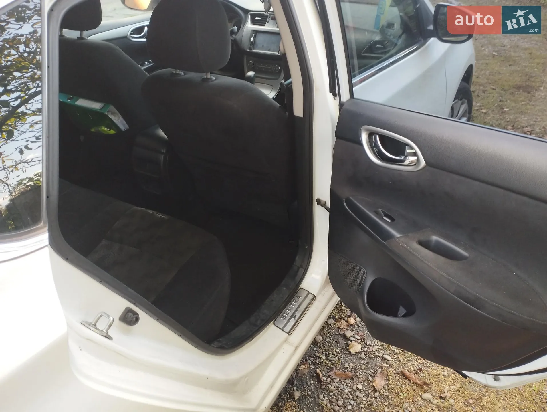 2013 Nissan Sentra - мініатюра 17
