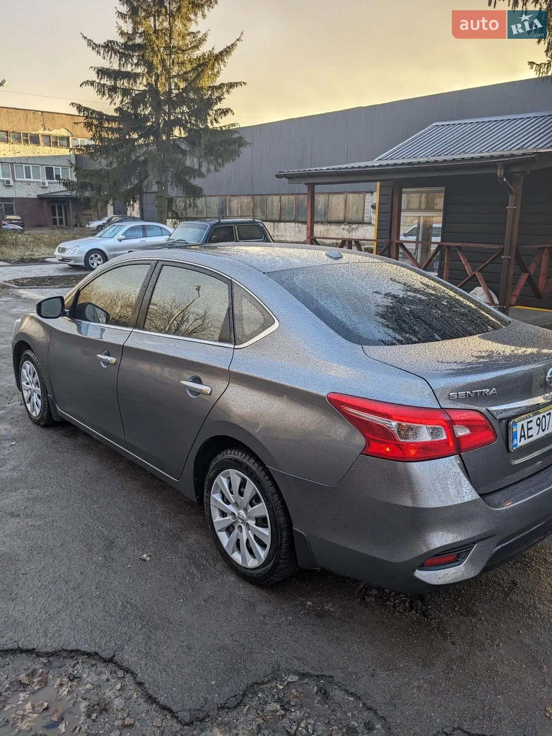 2017 Nissan Sentra - мініатюра 4
