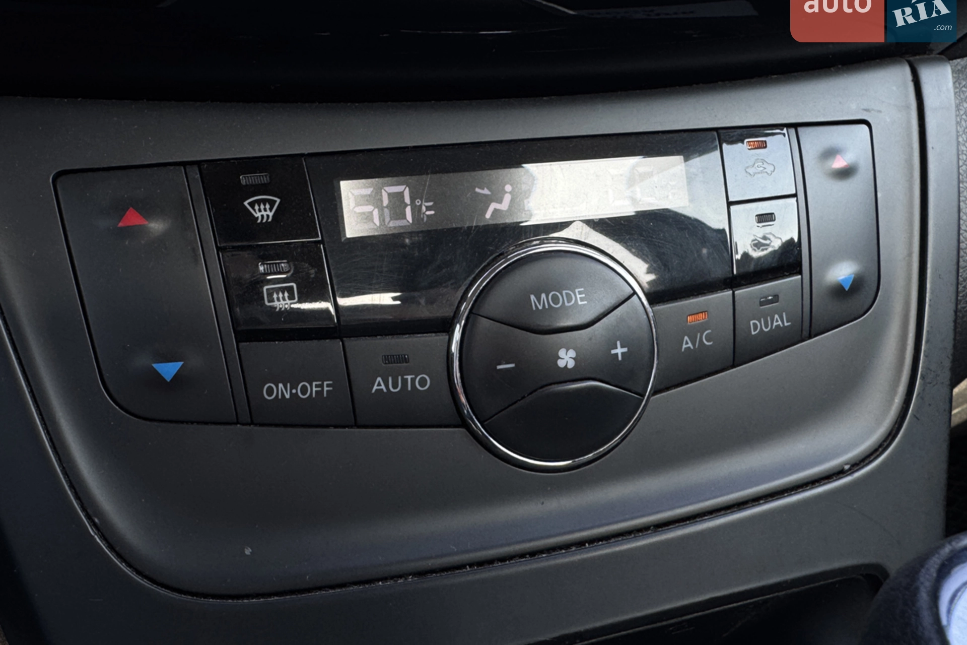 2019 Nissan Sentra - мініатюра 10