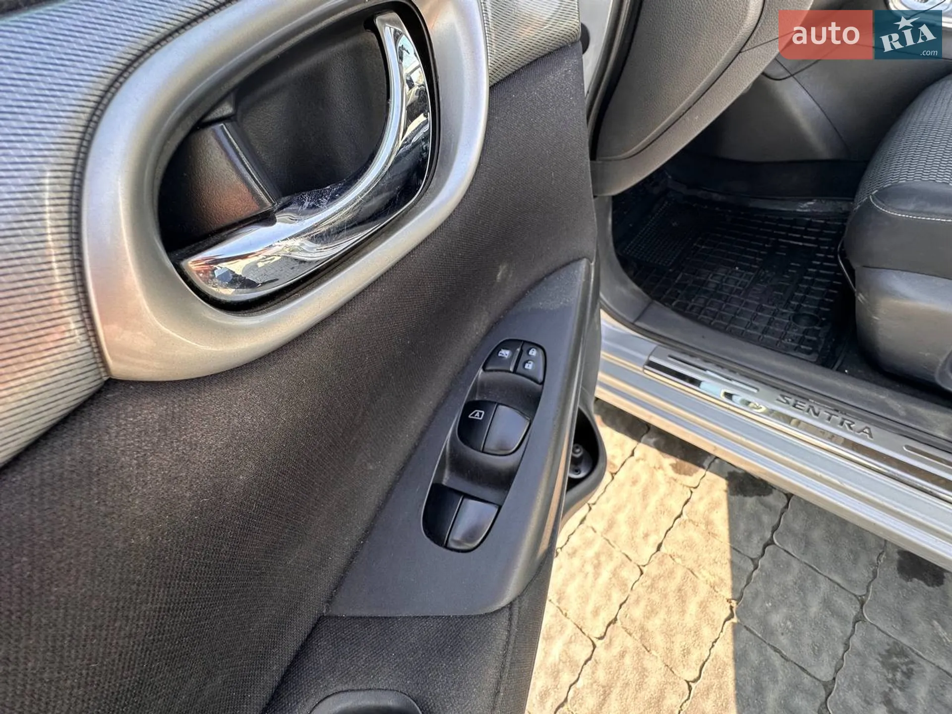2015 Nissan Sentra - мініатюра 15