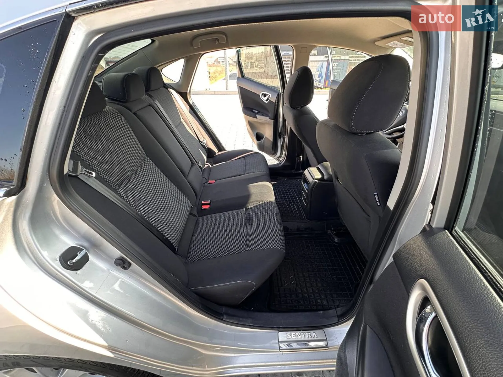 2015 Nissan Sentra - мініатюра 22