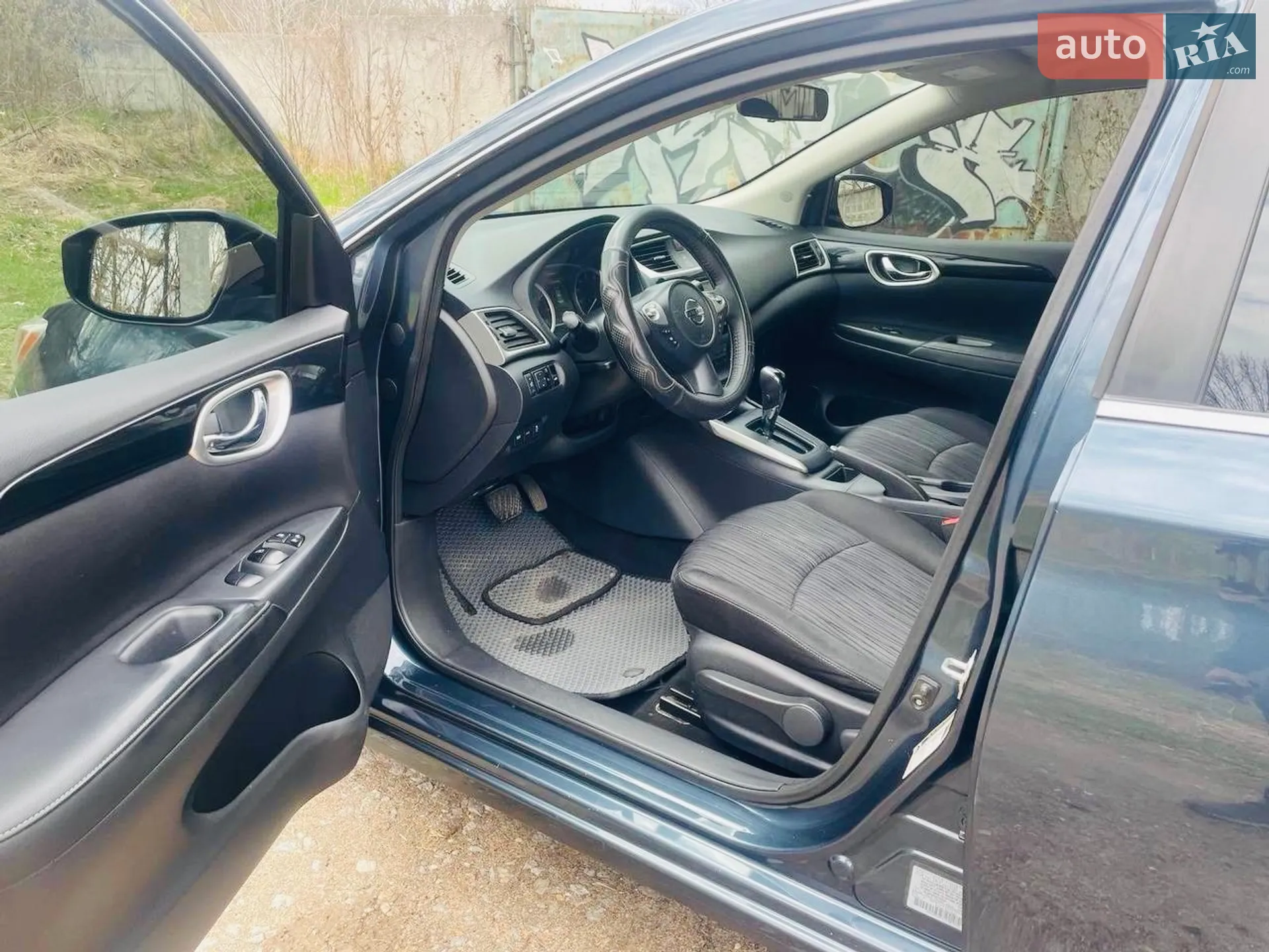 2017 Nissan Sentra - мініатюра 12