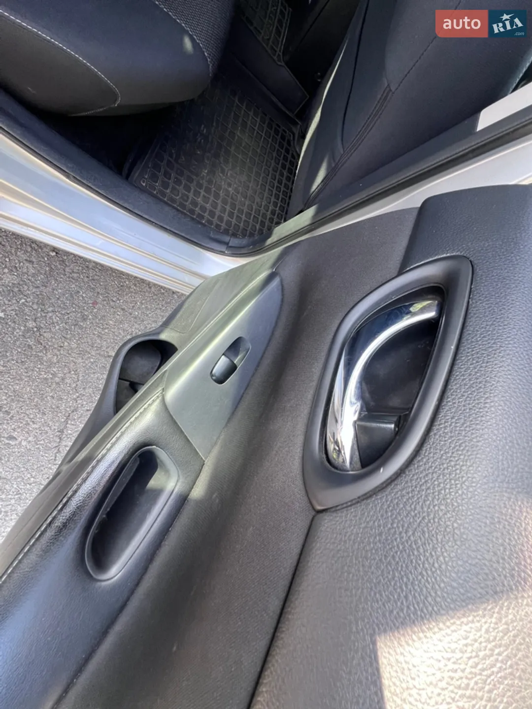 2016 Nissan Sentra - мініатюра 33
