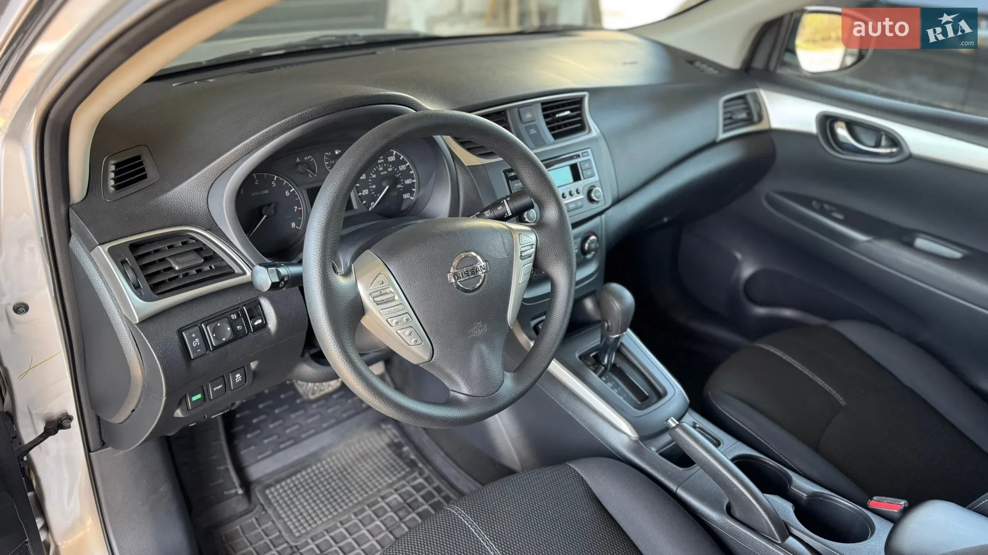 2016 Nissan Sentra - мініатюра 32
