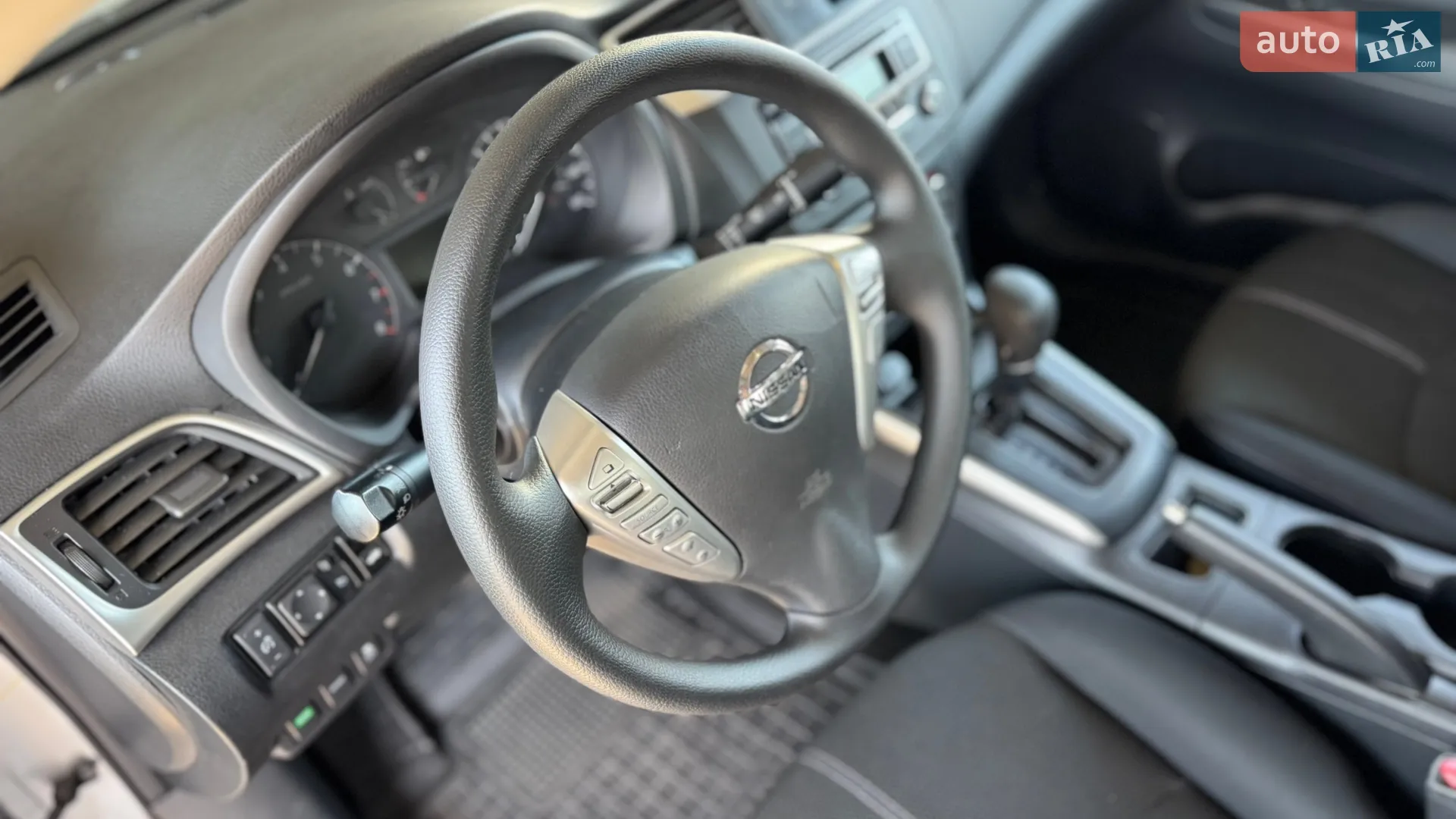 2016 Nissan Sentra - мініатюра 33