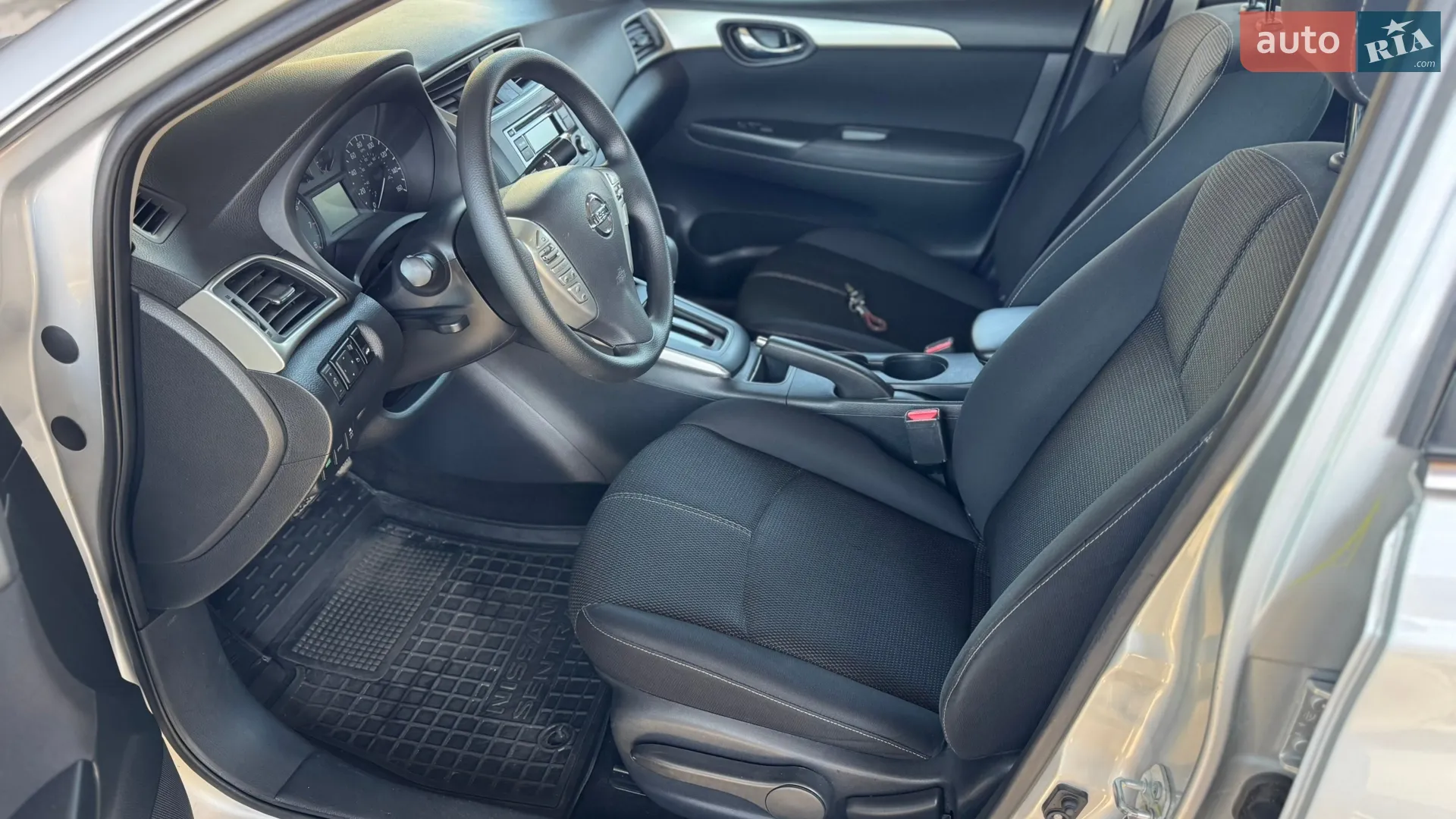 2016 Nissan Sentra - мініатюра 38