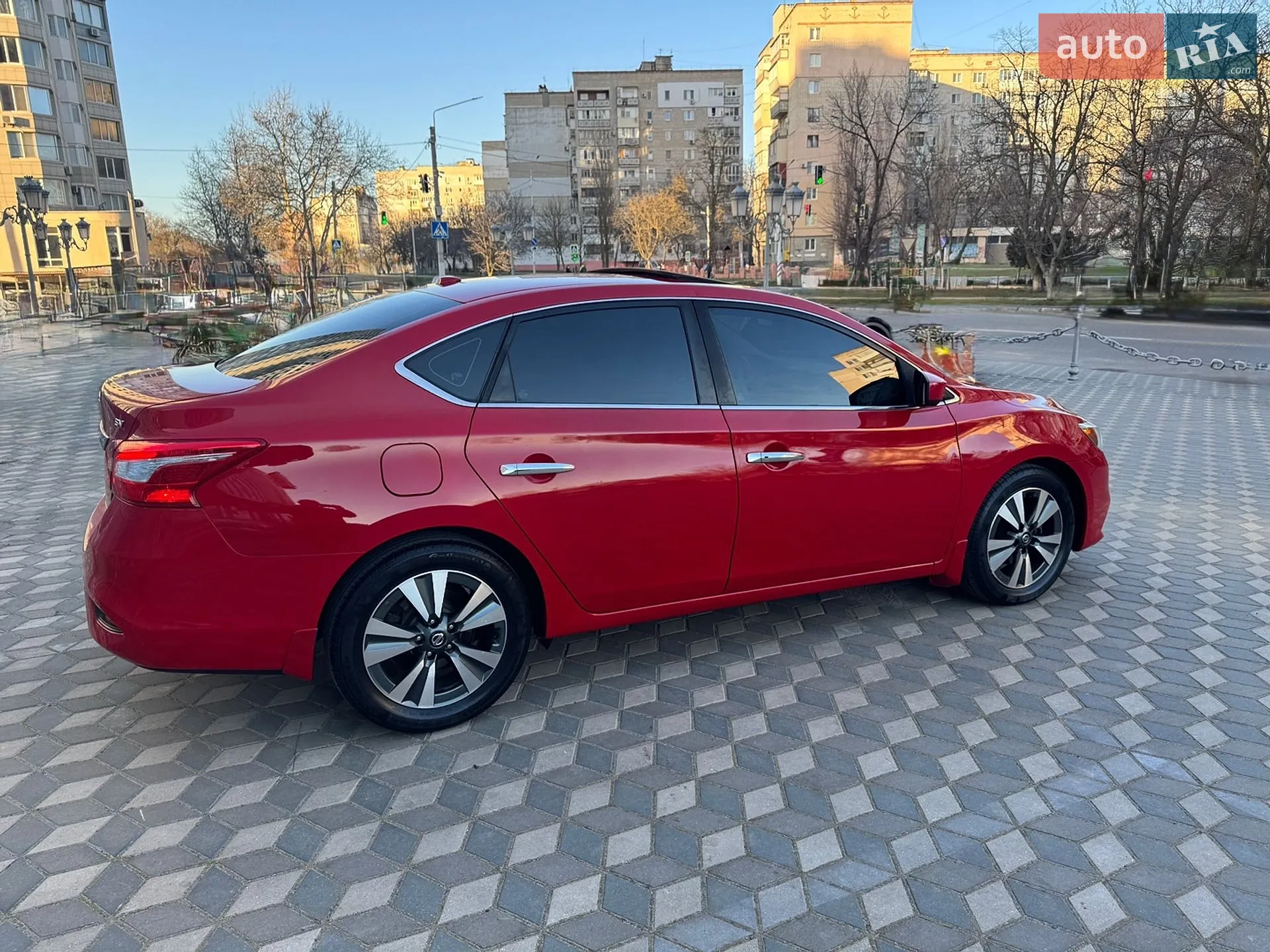 2018 Nissan Sentra - мініатюра 4