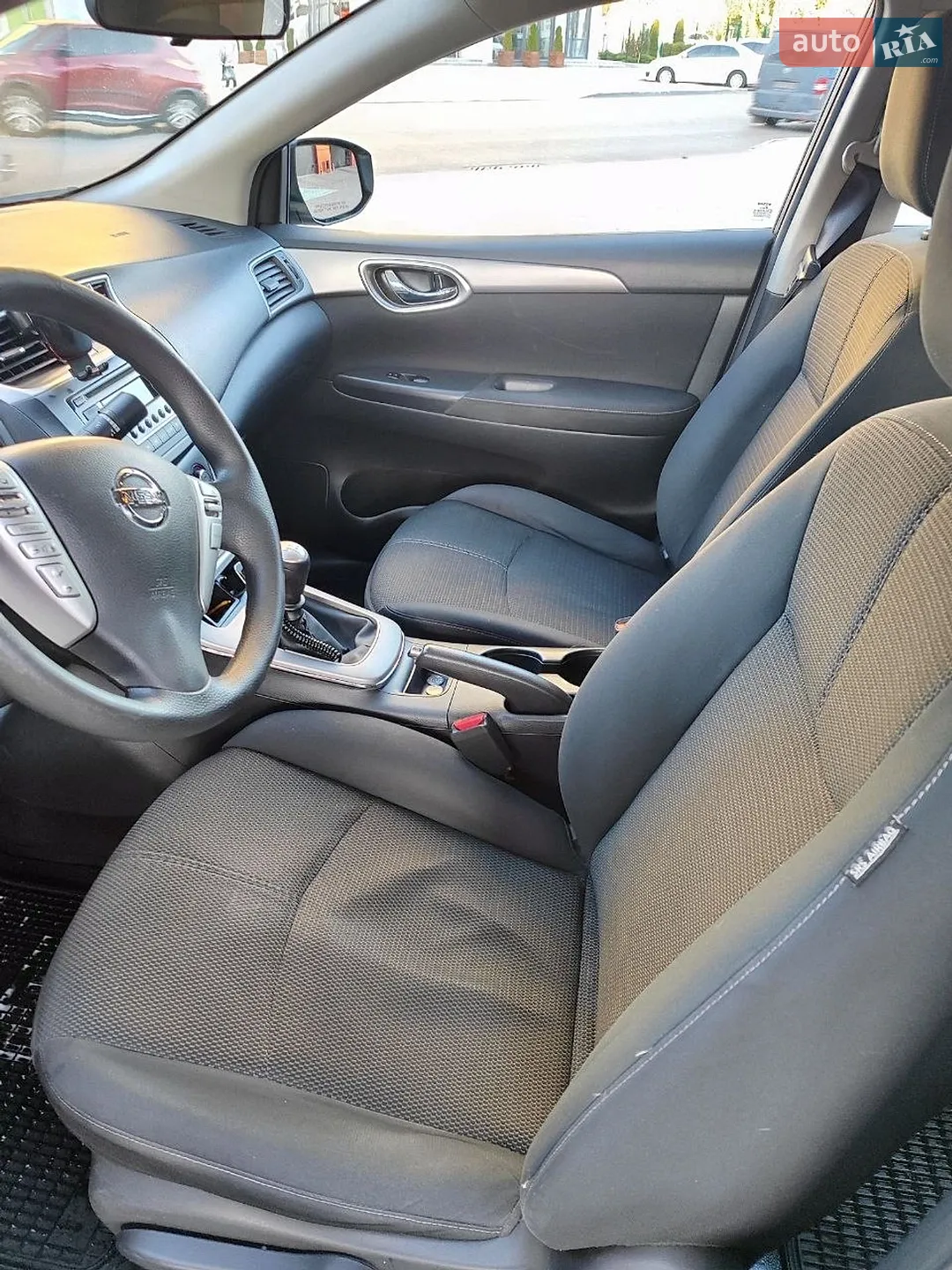 2015 Nissan Sentra - мініатюра 8