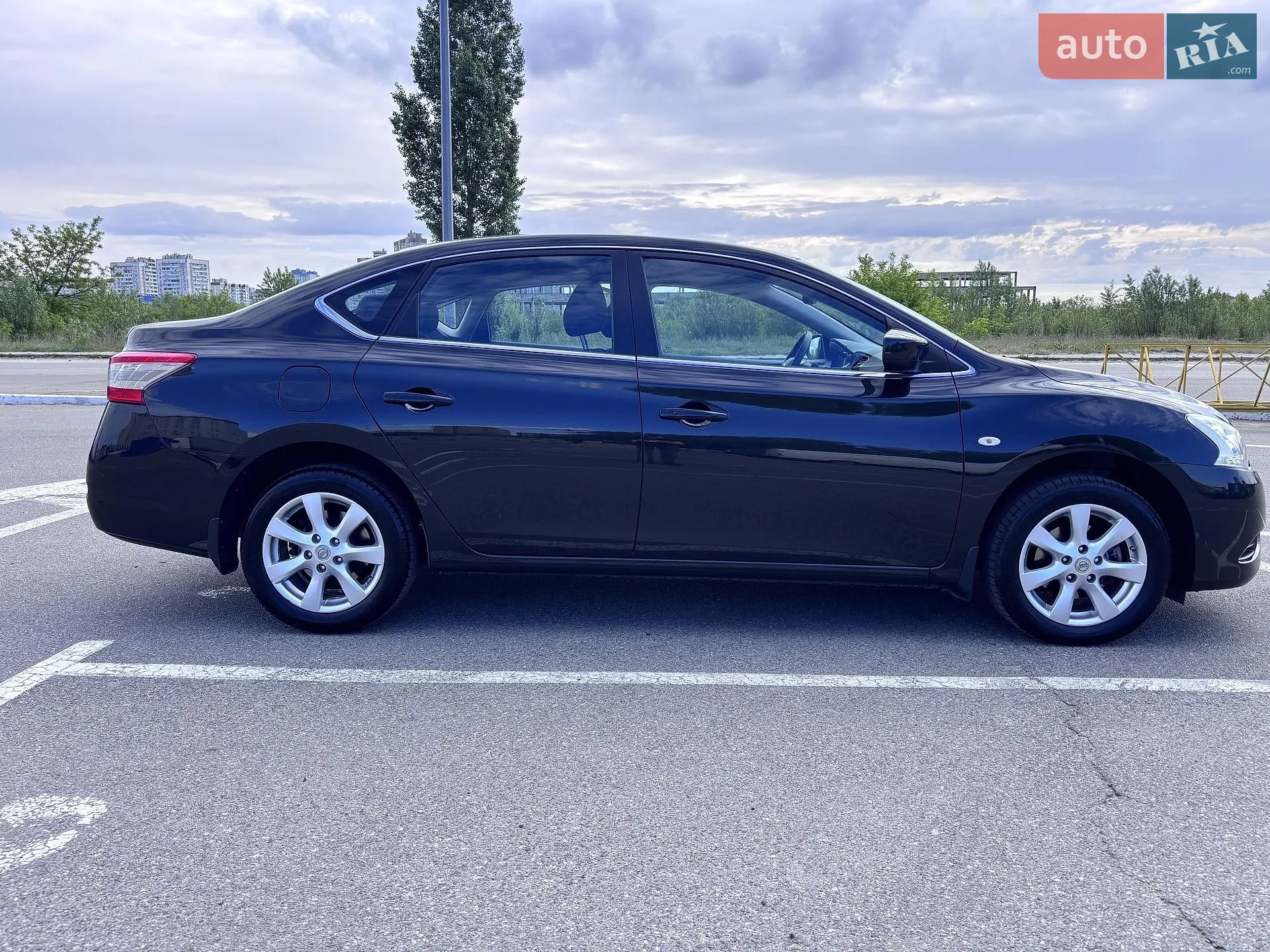 2015 Nissan Sentra - мініатюра 12