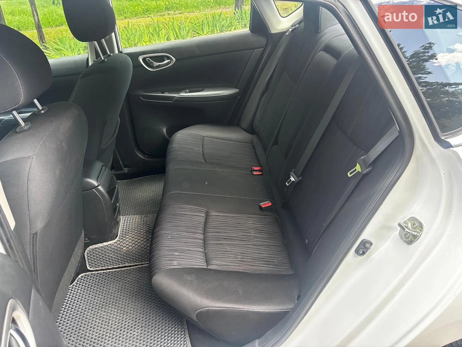 2017 Nissan Sentra - мініатюра 16