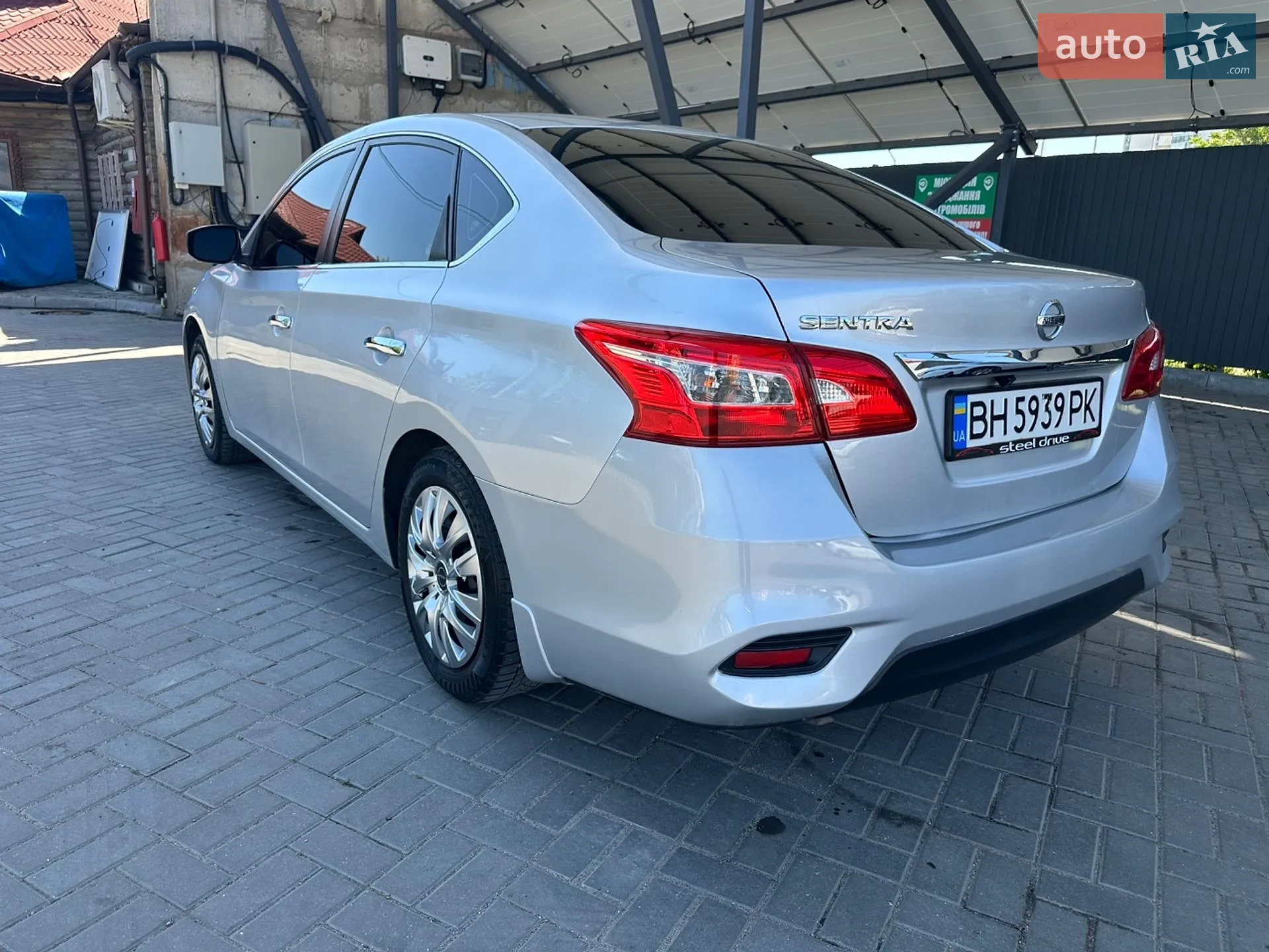 2017 Nissan Sentra - мініатюра 5