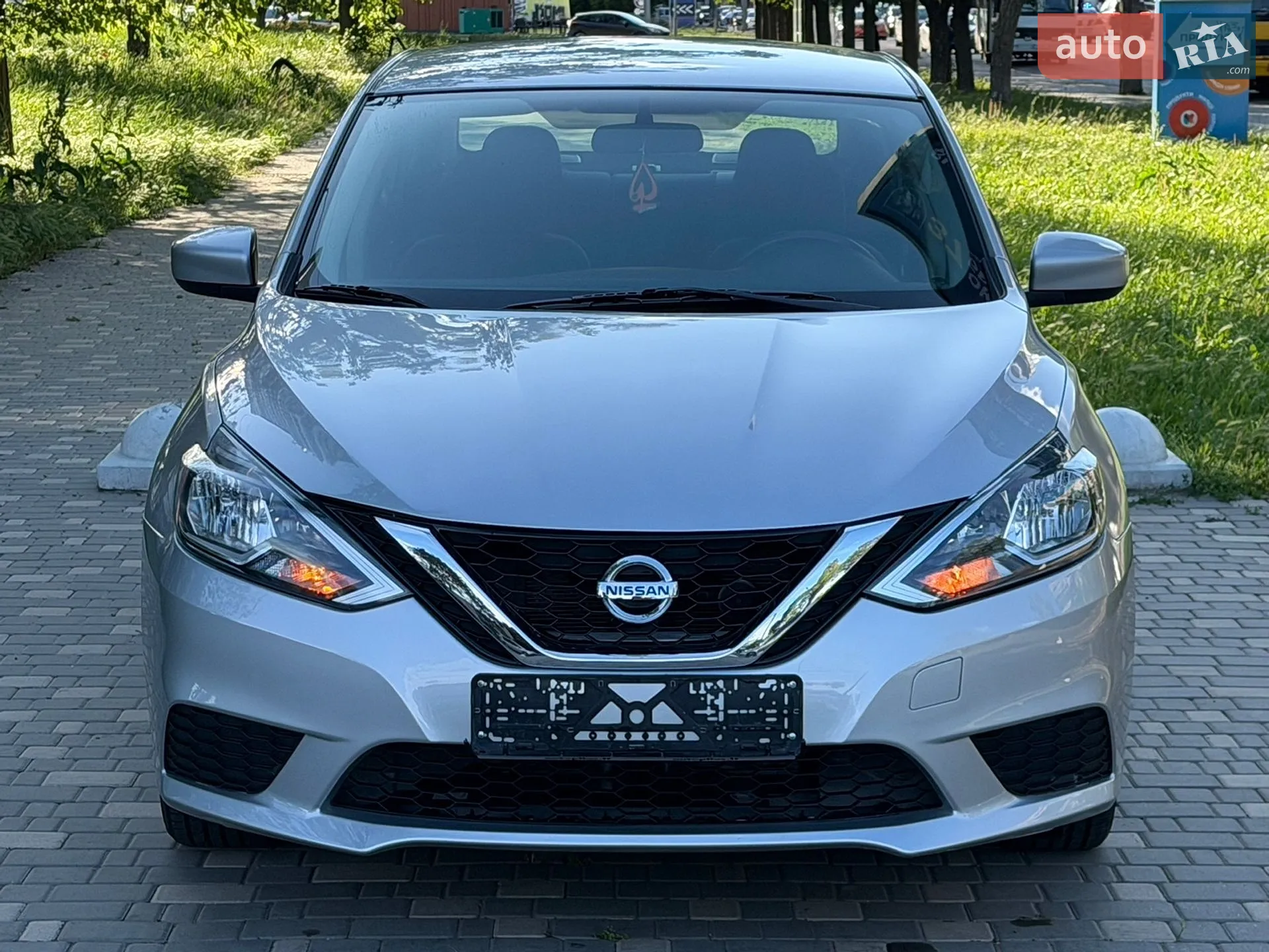 2017 Nissan Sentra - мініатюра 2