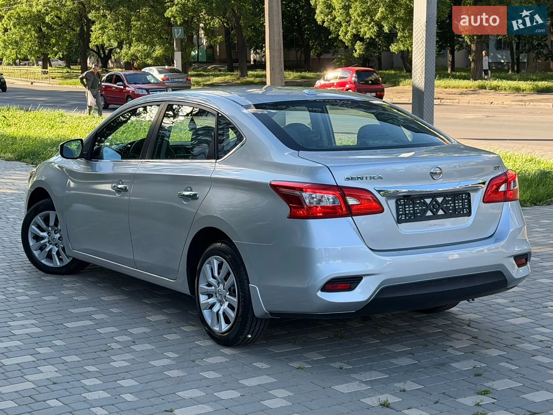 2017 Nissan Sentra - мініатюра 5