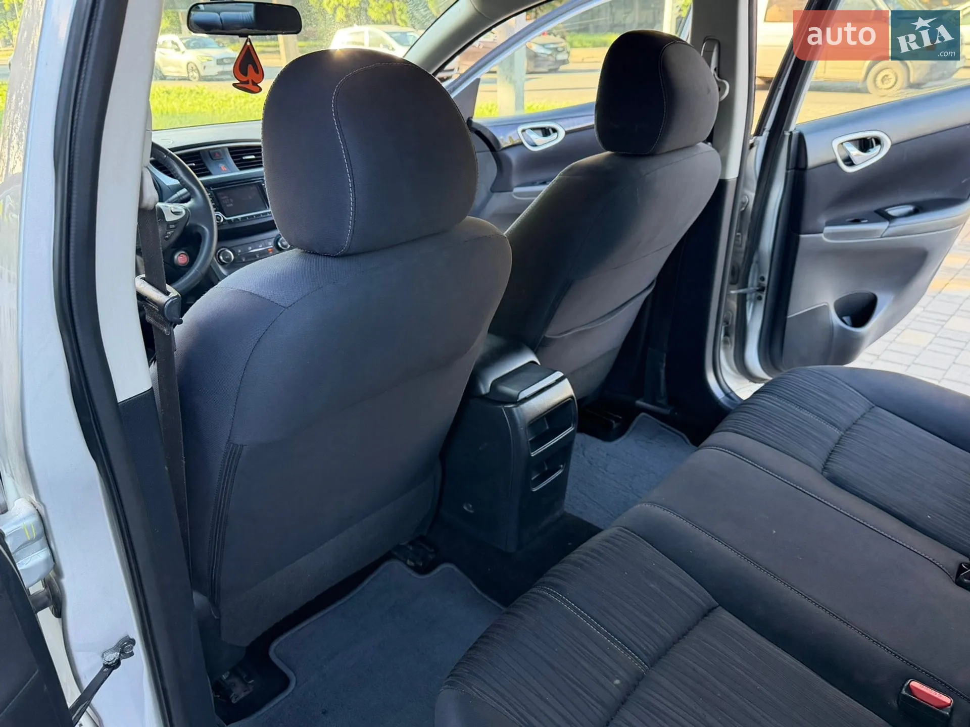 2017 Nissan Sentra - мініатюра 40