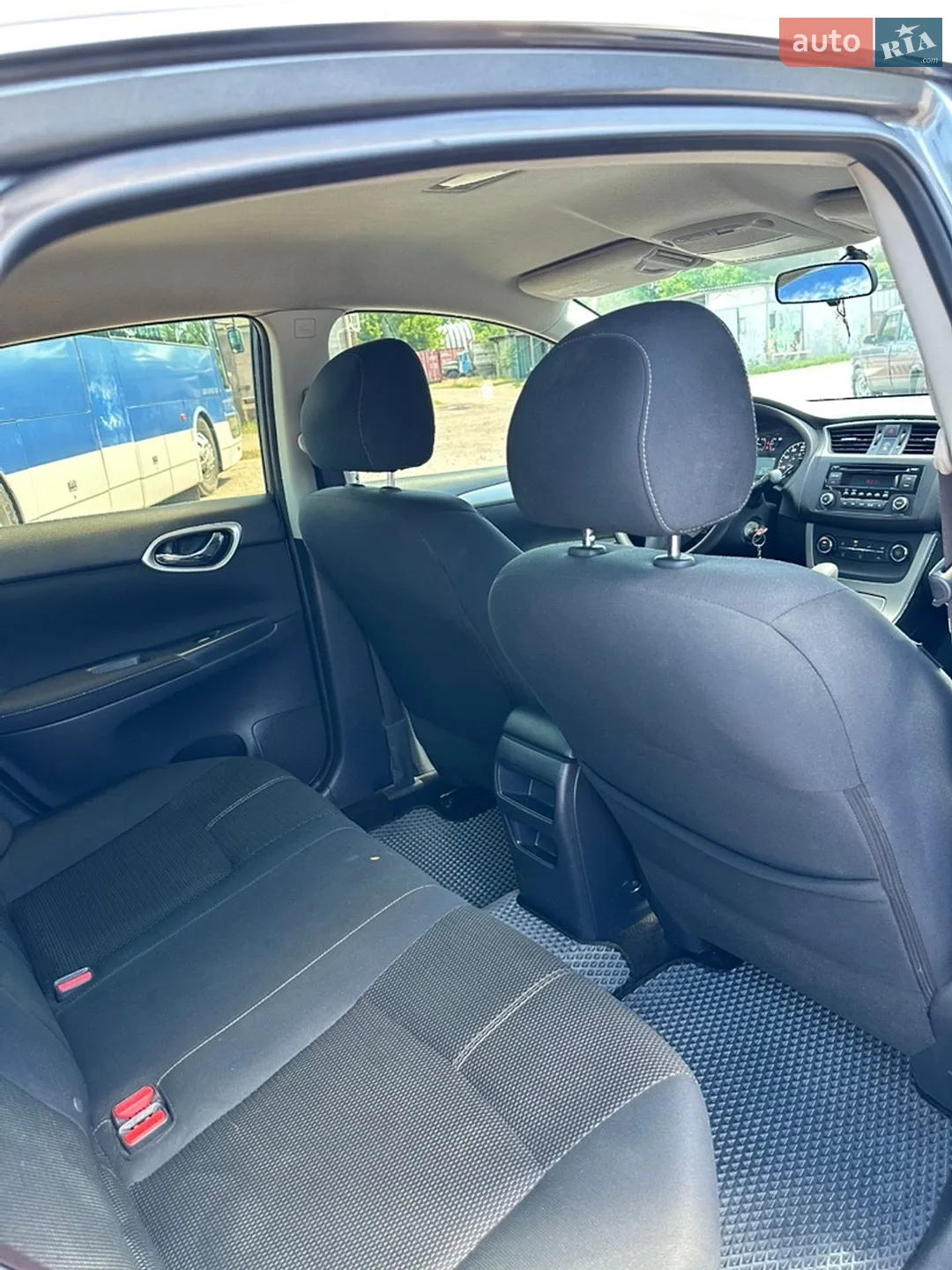 2015 Nissan Sentra - мініатюра 14