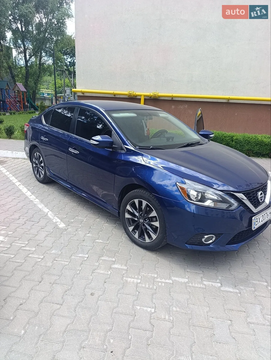 2016 Nissan Sentra - мініатюра 4
