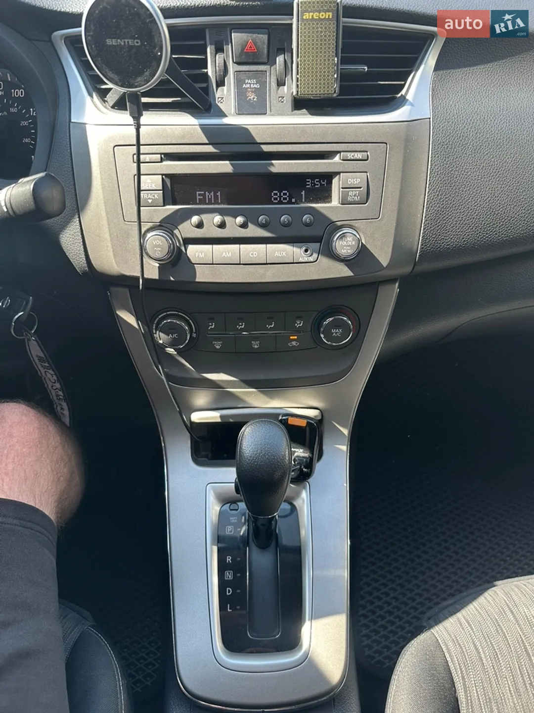 2013 Nissan Sentra - мініатюра 23
