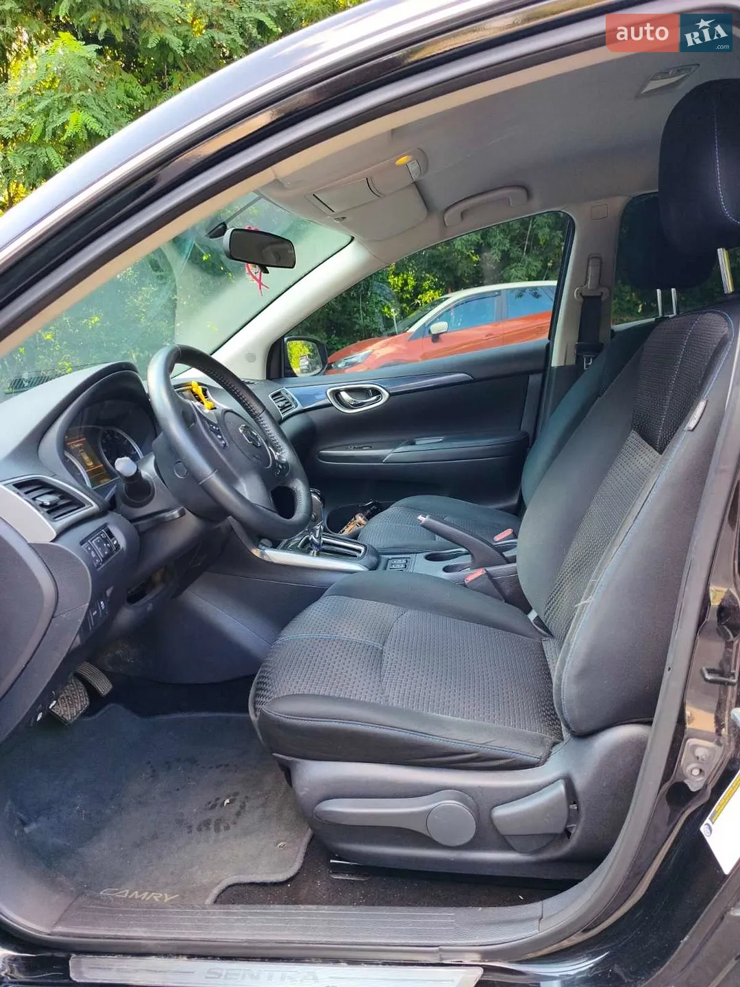 2019 Nissan Sentra - мініатюра 10