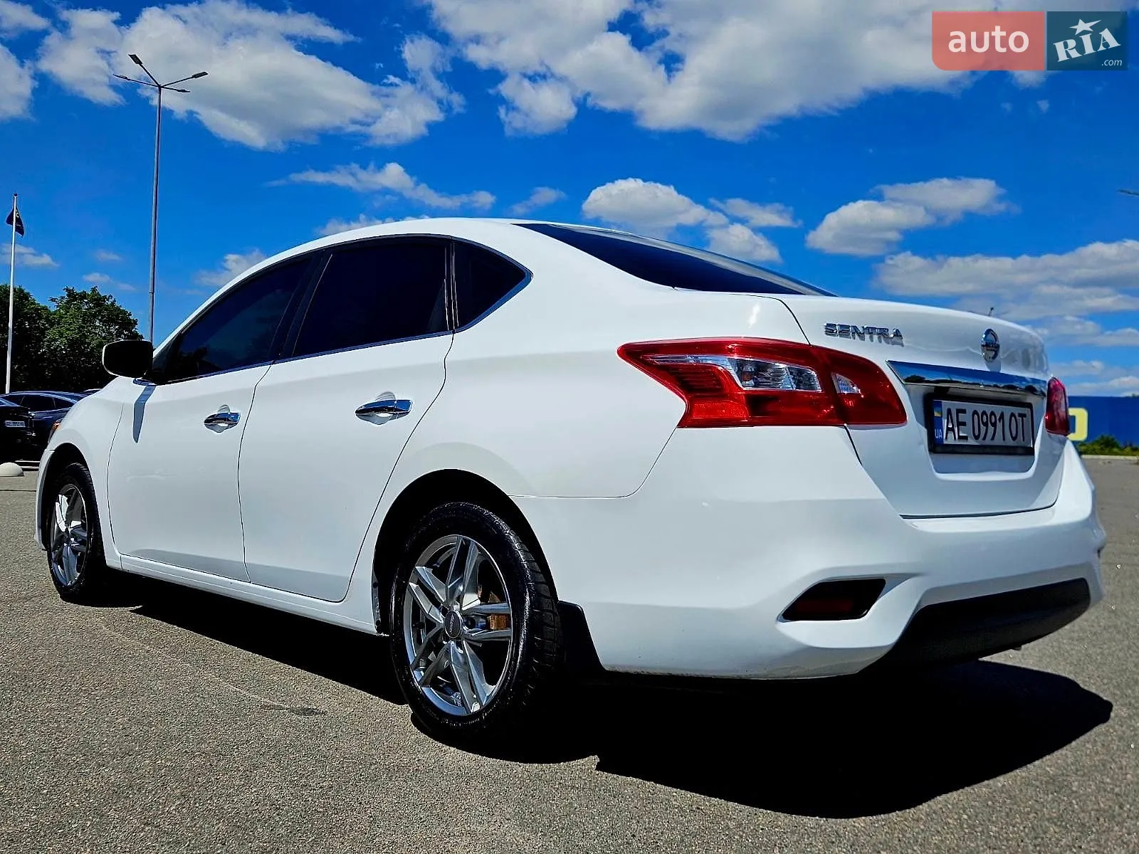 2017 Nissan Sentra - мініатюра 7