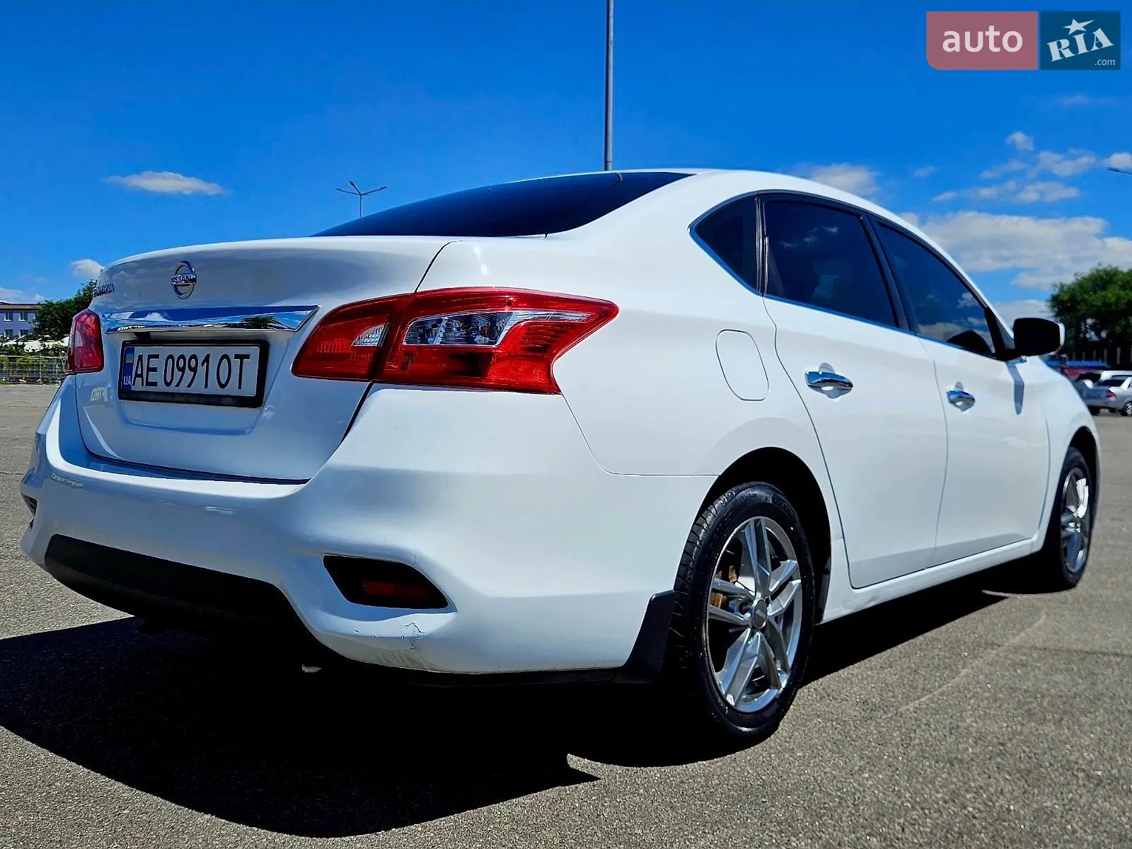 2017 Nissan Sentra - мініатюра 13