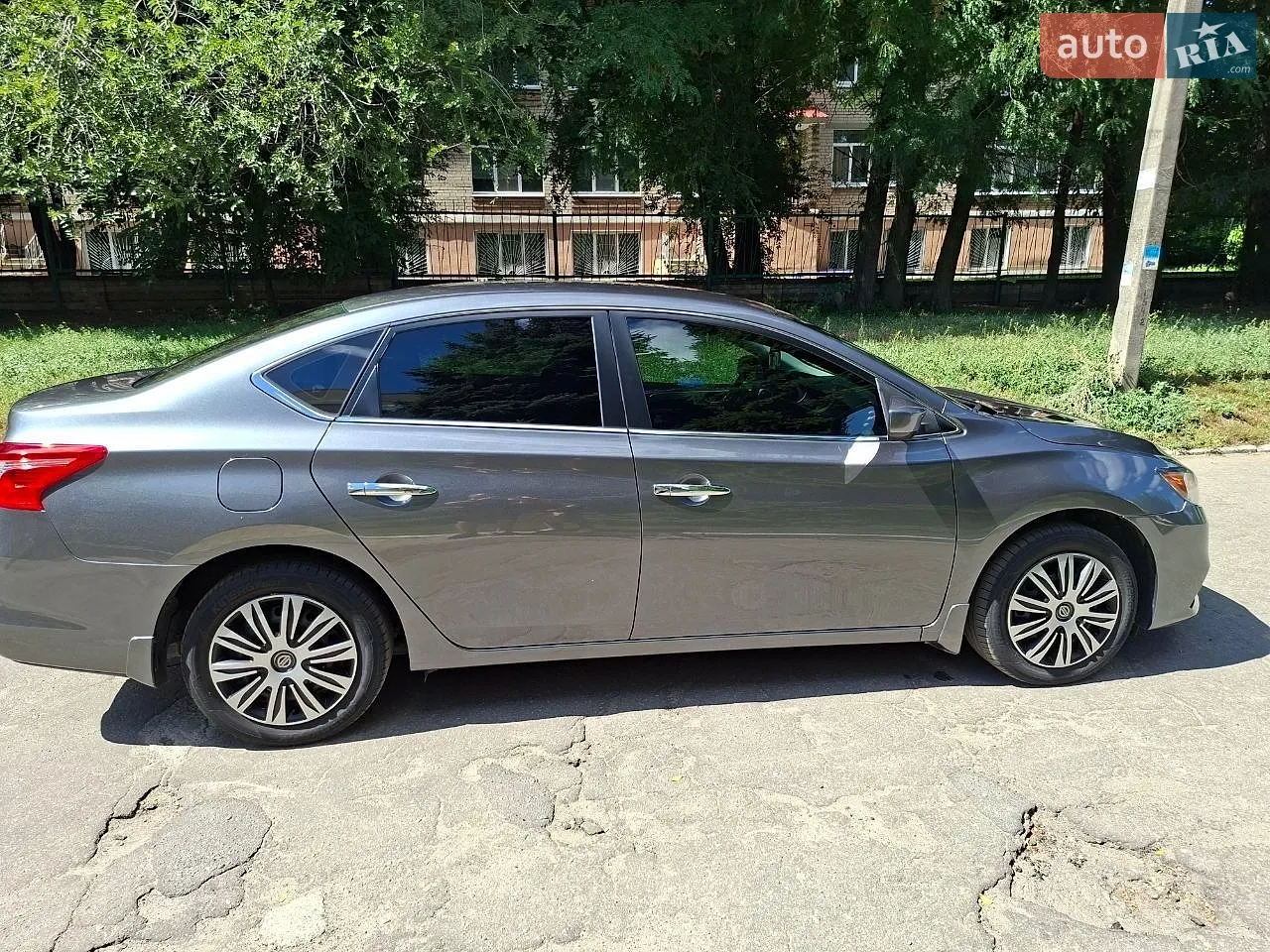 2018 Nissan Sentra - мініатюра 4