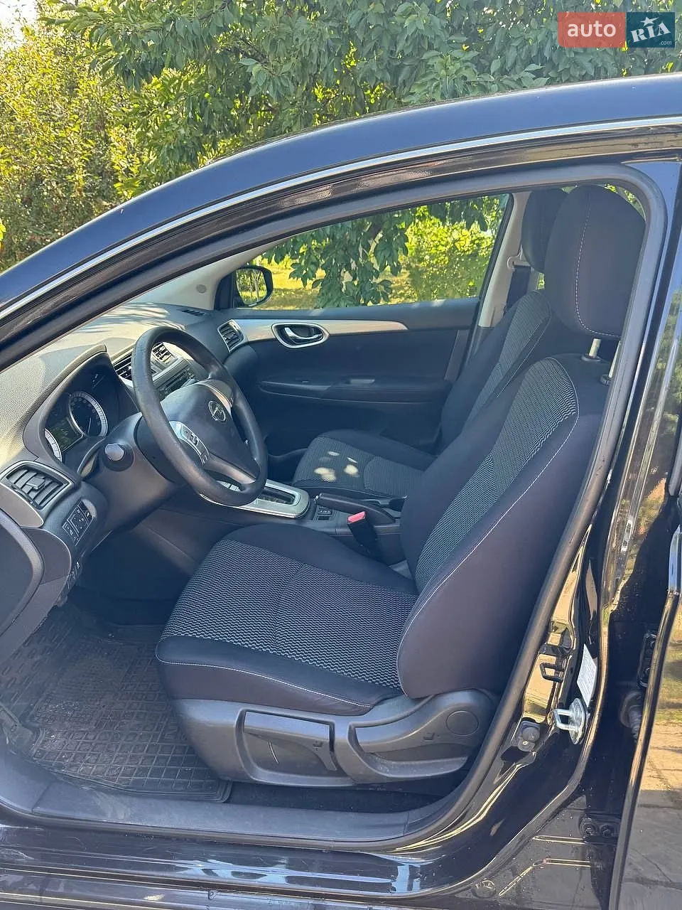 2015 Nissan Sentra - мініатюра 10