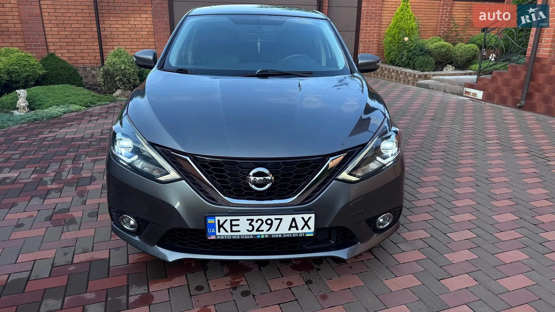 2016 Nissan Sentra - мініатюра 2