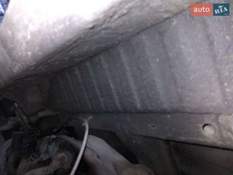 Мінівен Nissan Serena 1999 в Кам'янець-Подільському фото 6 Мінівен Nissan Serena 1999 в Кам'янець-Подільському