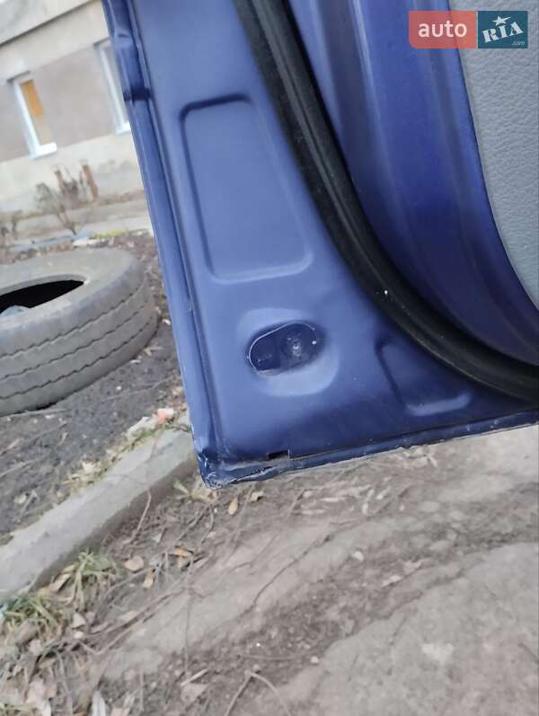 Мінівен Nissan Serena 1999 в Кам'янець-Подільському фото 19 Мінівен Nissan Serena 1999 в Кам'янець-Подільському