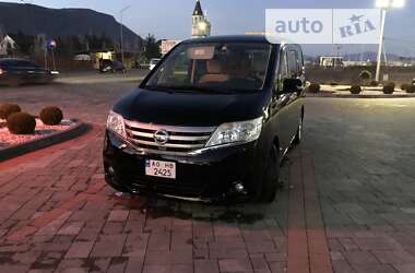 Минивэн Nissan Serena 2012 в 