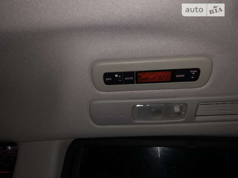Минивэн Nissan Serena 2012 в Хусте
