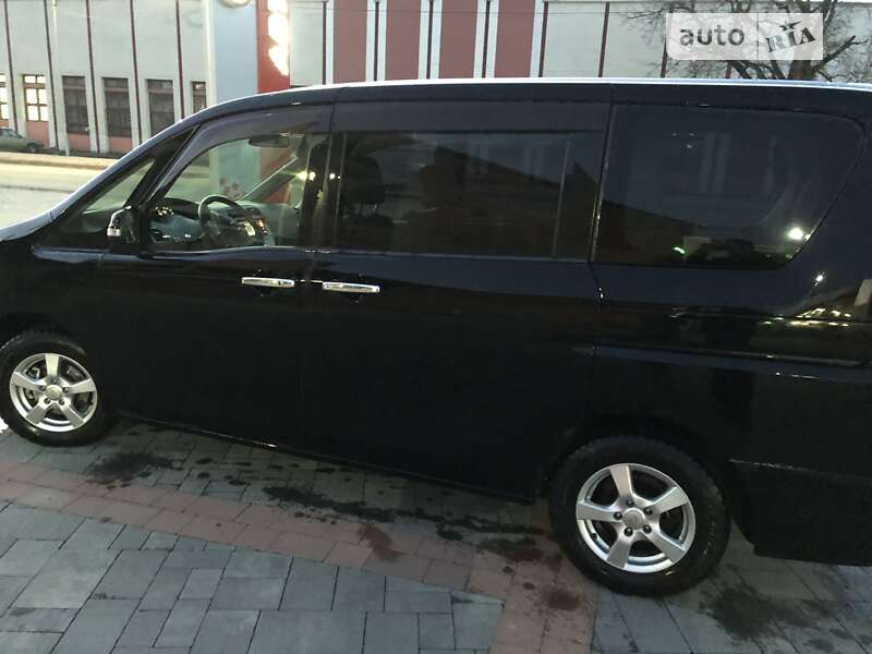 Минивэн Nissan Serena 2012 в Хусте