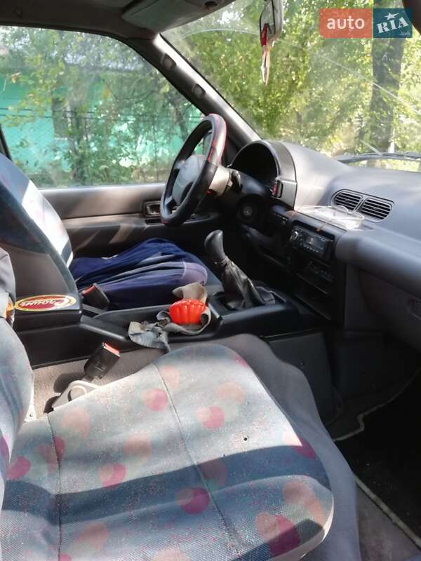 Минивэн Nissan Serena 1999 в Снятине