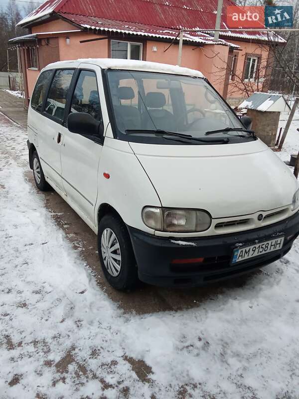 Nissan Serena 1995 Nissan Serena 1995