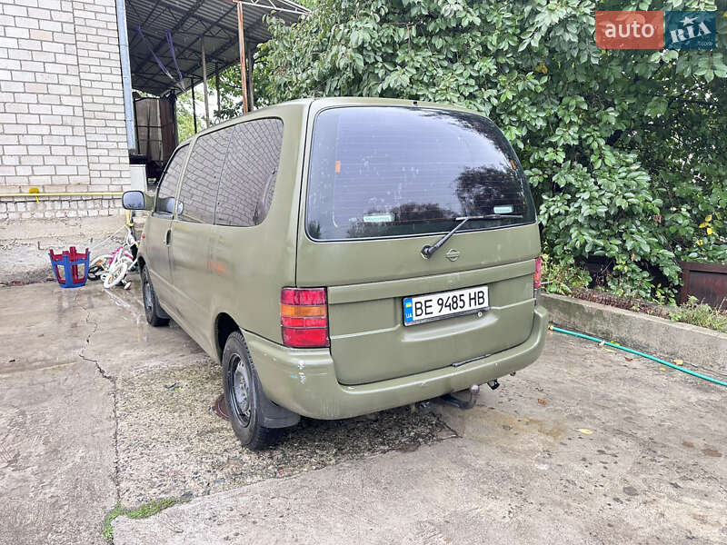 Мінівен Nissan Serena 1999 в Одесі