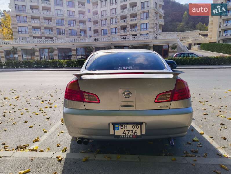 Седан Nissan Skyline 2001 в Одессе