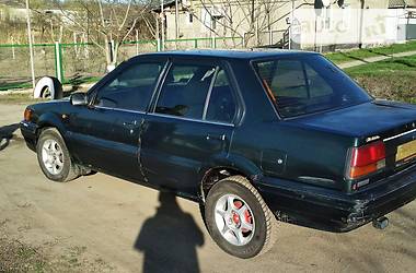 Седан Nissan Sunny 1990 в Одесі